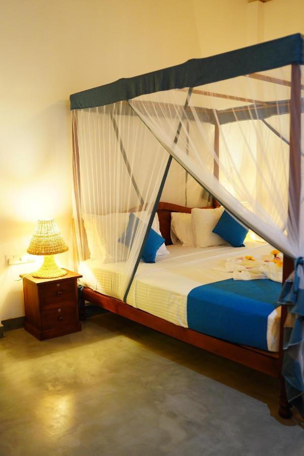 Villa Ronaya Surf Waves Dikwella Sur Exterior foto