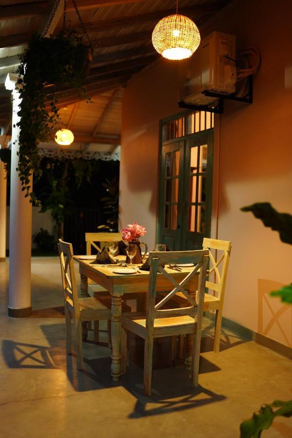 Villa Ronaya Surf Waves Dikwella Sur Exterior foto