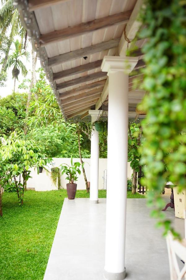Villa Ronaya Surf Waves Dikwella Sur Exterior foto