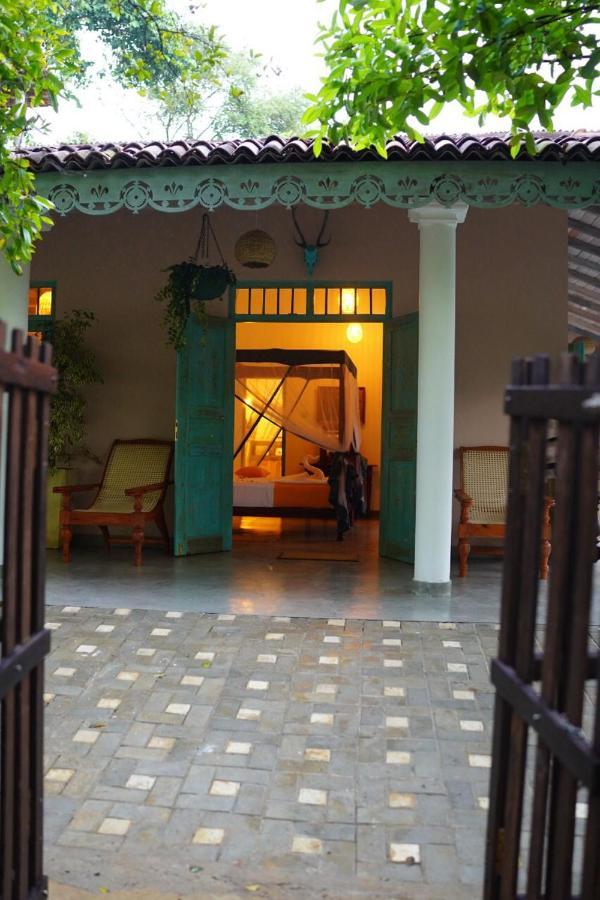 Villa Ronaya Surf Waves Dikwella Sur Exterior foto
