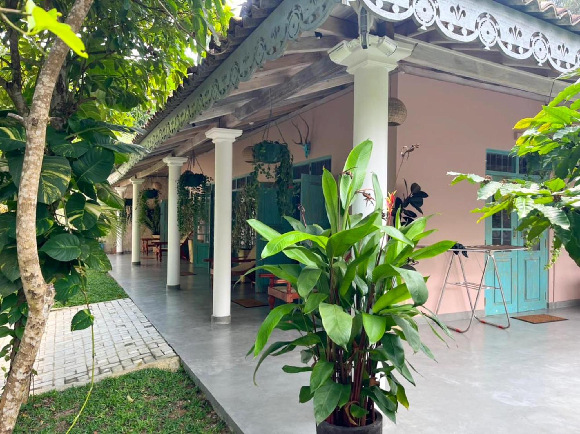 Villa Ronaya Surf Waves Dikwella Sur Exterior foto